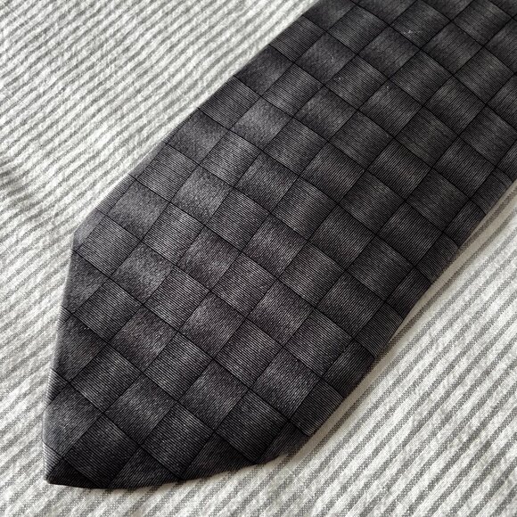 Christian Dior Vintage Grey Silver 100% Silk Neck Tie - Picture 3 of 7